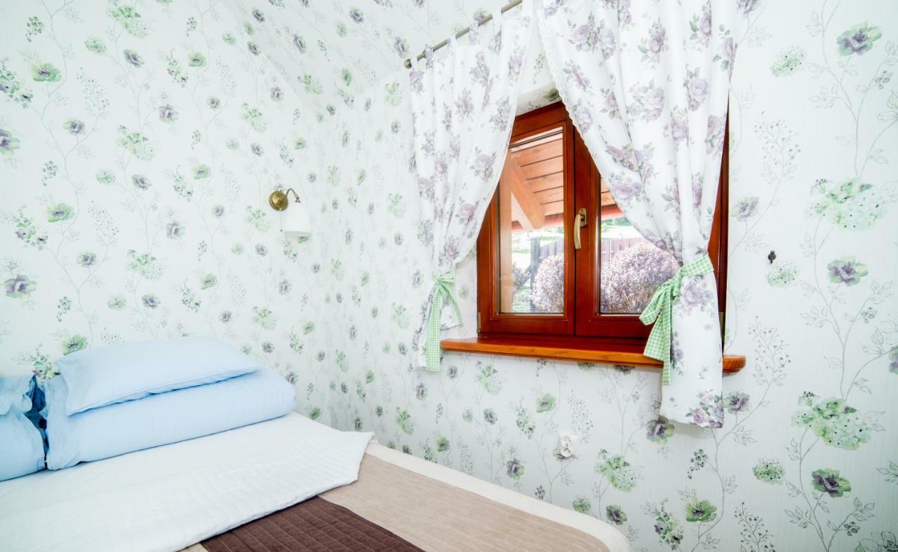 Apartamenty Romanowka Raszow Luaran gambar